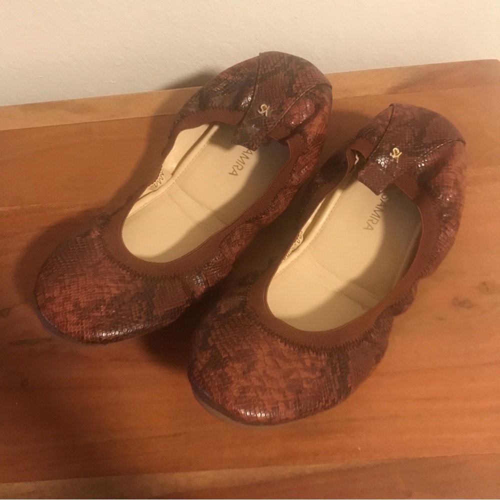 Yosi Samra flats brown snake print size 8